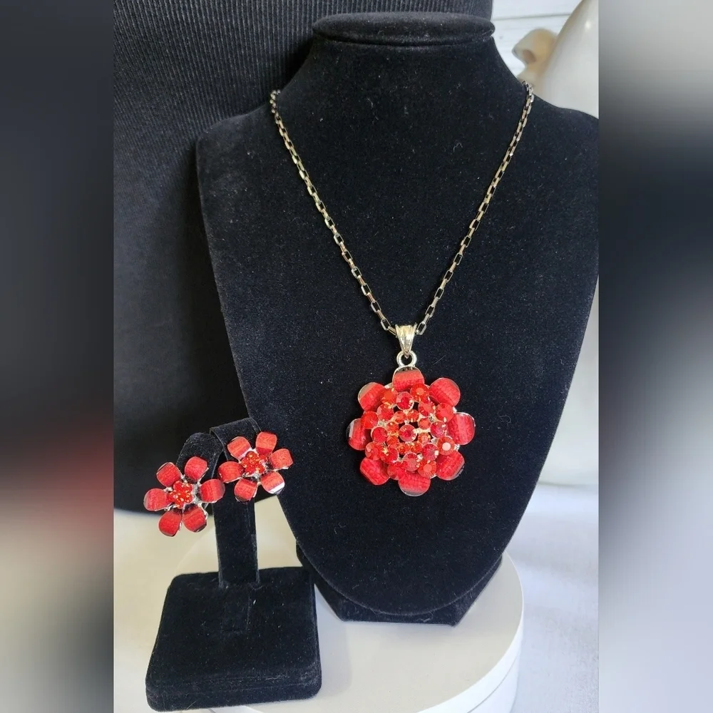 Red Glass and Crystal Flower Pendant Necklace and Matching Flower Earrings Set